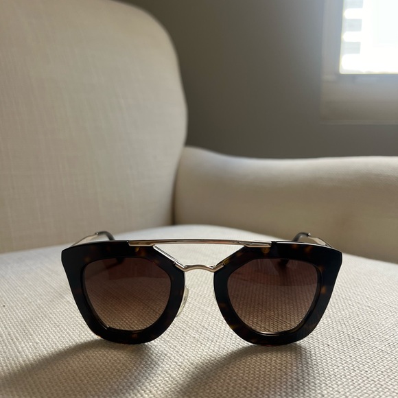 Prada Cateye Gradient Tortoise Brown Sunglasses - Picture 1 of 9